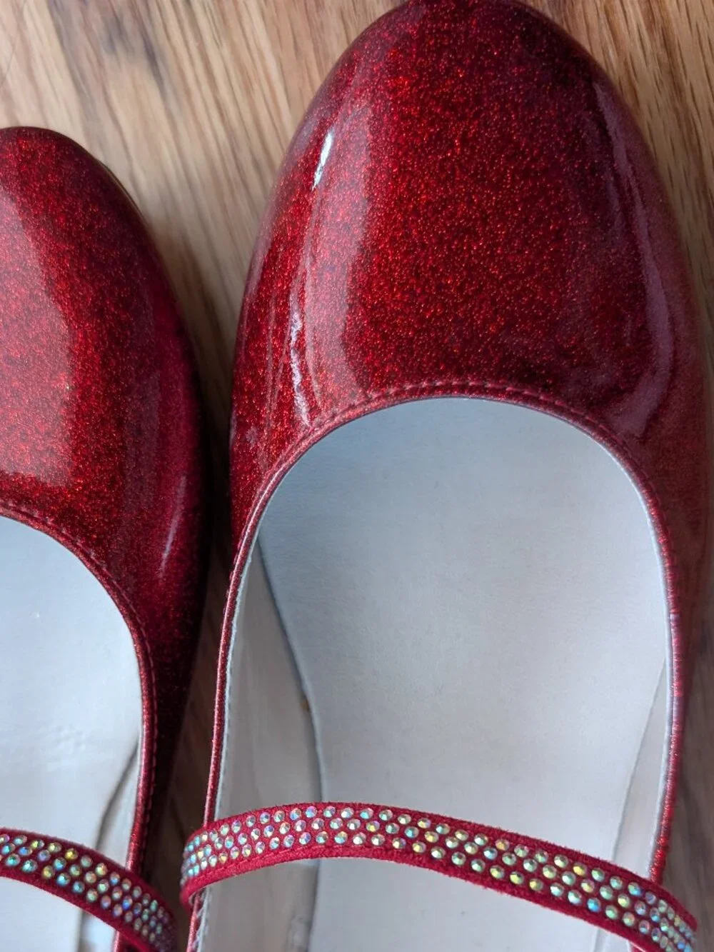 Ruby Red Girls Shoes Size 5
